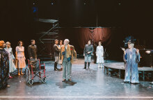 «Απόψε αυτοσχεδιάζουμε» σε σκηνοθεσία Δ. Μαυρίκιου, Εθνικό Θέατρο- Κεντρική Σκηνή © Πάτροκλος Σκαφίδας