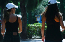 Τουρίστριες