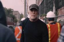 Glass / Bruce Willis