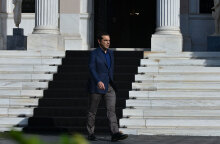 Ο Αλέξης Τσίπρας στην είσοδο του Μεγάρου Μαξίμου