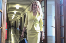 Θεοδώρα Τζάκρη