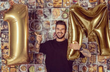 Άκης Πετρετζίκης