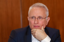 Γιάννης Ραγκούσης