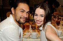 Τζέισον Μομόα, Εμίλια Κλαρκ