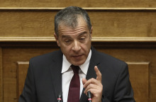 Σταύρος Θεοδωράκης / Βουλή