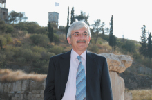 Γιώργος Αμπατζόγλου