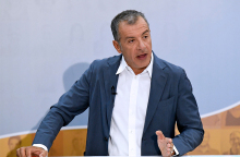 Σταύρος Θεοδωράκης