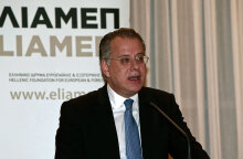 Γιώργος Κουμουτσάκος