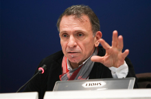 Γιάννης Μπεχράκης