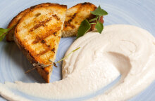 Στη φωτογραφία η ξακουστή ταραμοσαλάτα του Βασίλαινα