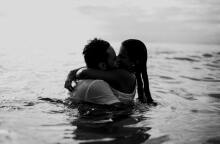 beach-black-and-white-couple-1001445.jpg