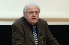 Άκης Τσελέντης