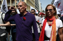 Γιάνης Βαρουφάκης, Δανάη Στράτου