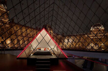 museum-night-stay-sleep-glass-pyramid-airbnb-louvre-paris-1-5ca46ad560690_700.jpg