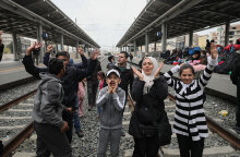 stathmoslarissis-prosfyges1