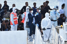 Λαμπεντούζα - Μετανάστες