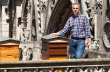 Μελισσοκόμος της Παναγίας των Παρισίων