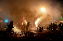 Επικίνδυνα και για τα μάτια μας τα πυροτεχνήματα του Πάσχα