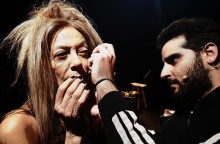 Στο θέατρο ‘The Tank’ στο Μανχάταν της Νέας Υόρκης η πρεμιέρα του Ίωνα του Ευριπίδη