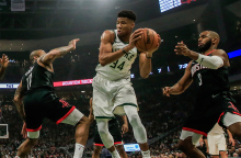 Γιάννης Αντετοκούνμπο