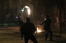 Μολότοφ στο Πολυτεχνείο.jpg