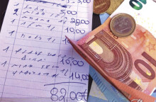 rodos-apodeixi-touristes