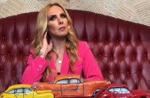 Εβελίνα Παπούλια