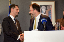 Χάρης Θεοχάρης, Θανάσης Θεοχαρόπουλος