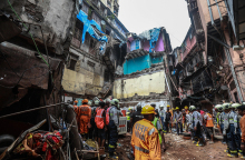 Μουμπάι, κατάρρευση κτιρίου