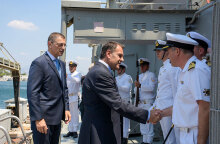 Ο υπουργός Εθνικής Άμυνας Νίκος Παναγιωτόπουλος στο Αρχηγείο Στόλου