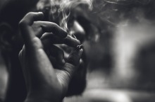 Σχετίζεται το κάπνισμα με τα πρωκτικά συρίγγια και αποστήματα;