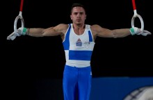 Λευτέρης Πετρούνιας