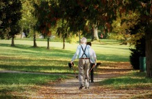walking-old-people