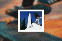 Τα γκράφιτι στο άγαλμα της Αθήνας δεν τα κάνουμε εμείς! Μπορεί ο Δήμος να τα καθαρίσει για τη γιορτή μας;