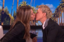 aniston-degeneres-kiss