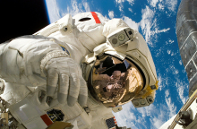 astronaut-11080_1920.jpg