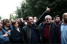 Ο Αλέξης Τσίπρας στην πορεία του Πολυτεχνείου