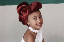 Η 6χρονη Νορθ ντυμένη Βίλμα Φλίνστοουν