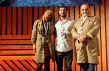 Ο Dimello άνοιξε τις πόρτες του εργοστασίου του σε μια εκδήλωση η οποία ολοκληρώθηκε με γεύμα το οποίο είχε σχεδιάσει ο chef Δημήτρης Σκαρμούτσος.