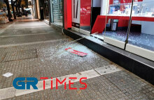Άγνωστοι έσπασαν εμπορικά καταστήματα στη Θεσσαλονίκη