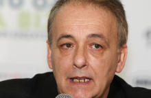 Ανδρέας Μικρούτσικος