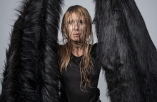 Εβελίνα Παπούλια