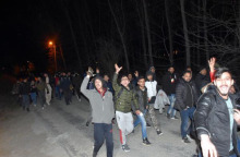 Συγκέντρωση χιλιάδων προσφύγων στα τουρκικά παράλια με στόχο να περάσουν στην Ελλάδα 