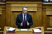 Ο Χρήστος Σταϊκούρας στην Βουλή