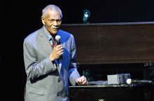 Τάινερ  ΜακΚόι