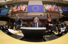 Κορωνοϊός και Ευρωπαϊκό Συμβούλιο: Στην απομόνωση ο Νταβίντ Σασόλι