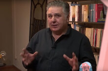 Ιεροκλής Μιχαηλίδης για κορωνοϊό: Το τηλεοπτικό σποτ της ΕΡΤ με σύνθημα #menoumespiti