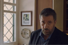 Σπύρος Παπαδόπουλος - Μένουμε σπίτι 