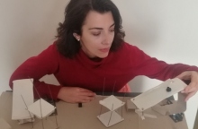 #menoumespiti με την Athens Voice: Η ηθοποιός Λουκία Μιχαλοπούλου περιγράφει μία μέρα στο σπίτι, εν μέσω πανδημίας κορωνοϊού