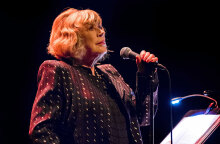 Μάριαν Φέιθφουλ